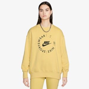 Women’s Nike crewneck